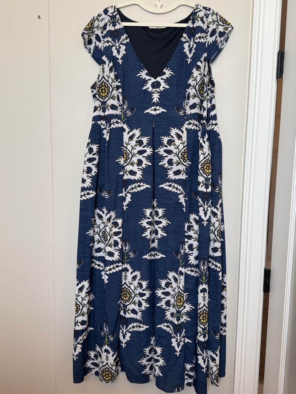 Blue Floral Midi Dress with V-Neck